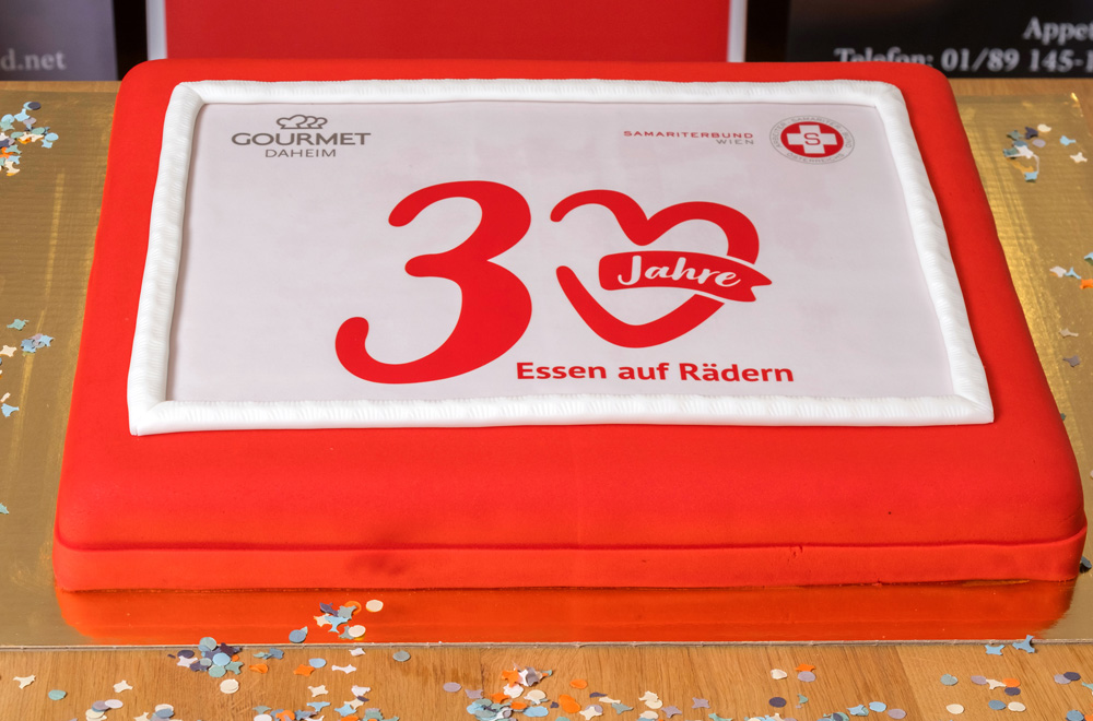 30 Jahre Essen auf Rädern Torte